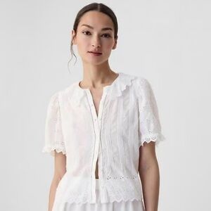 Gap x DÔEN White Eyelet Blouse. Size Small
